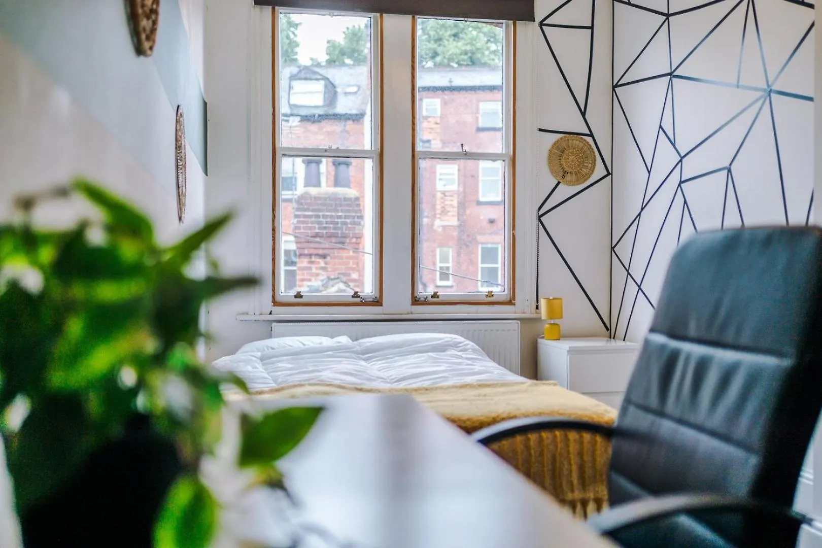 Apartment Spacious City Centre Retreat In Leeds City Centre
